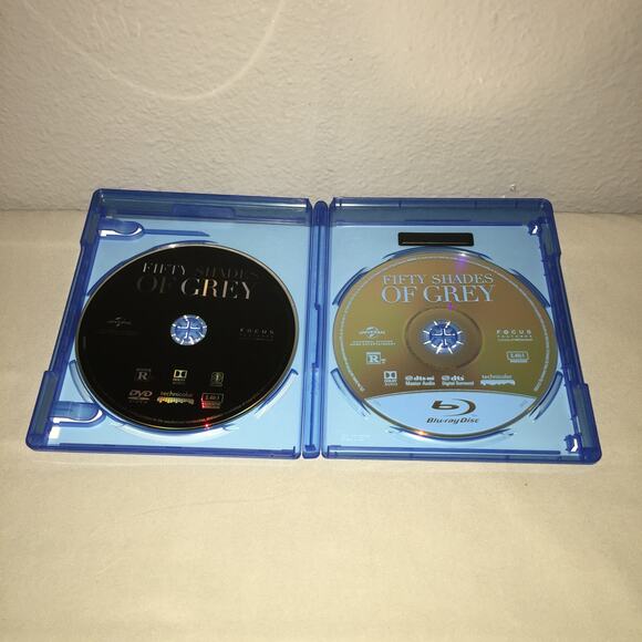 Blu-ray / Dvd Used Fifty Shades Of Grey Unrated Edition Dakota Johnson Universal - Picture 3 of 3